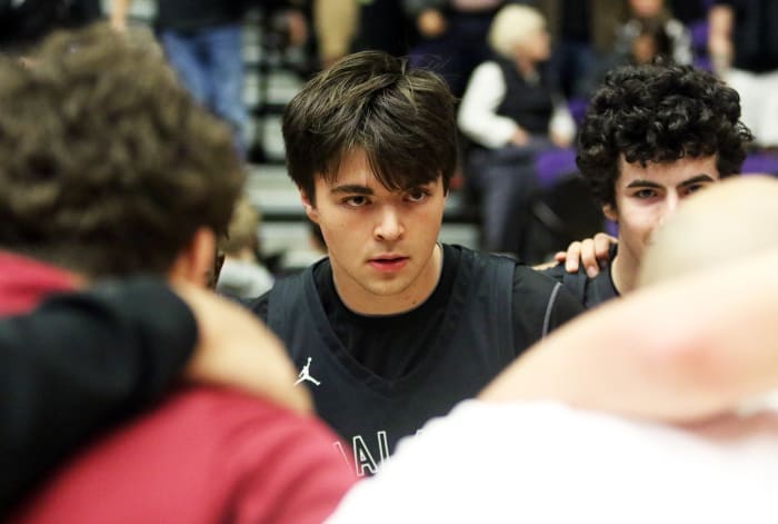 a Tualatin Barlow 6A Oregon boys basketball quarterfinal 2024 Dan Brood 53